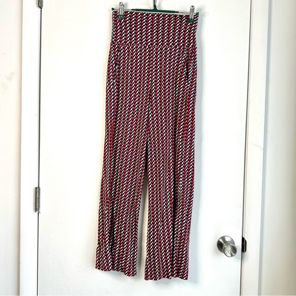 Cabi Kelly High Rise Wide Leg Patterned Crop Pants - Picture 2 of 11
